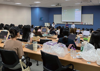 학생소식 학생 복귀 환영 및 <BR>당부 인사 모임 열려 