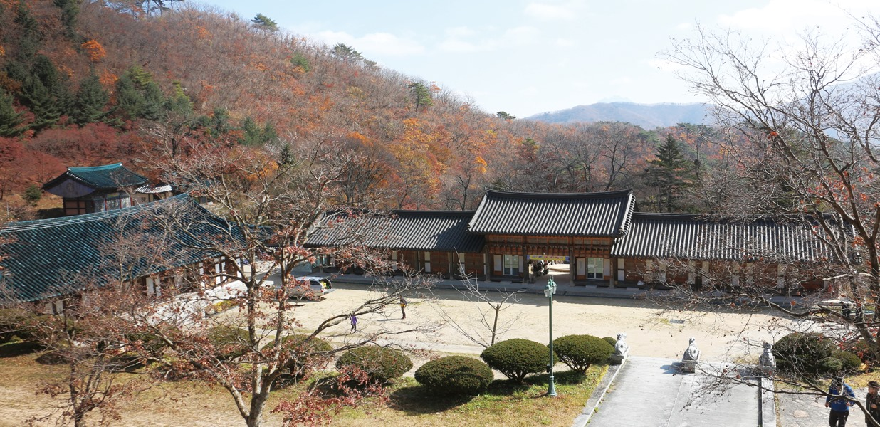 삼산이수(三山二水)의 고장<BR />경상북도 김천시