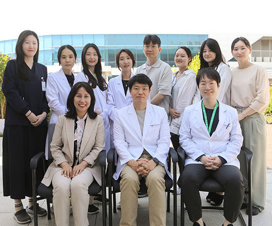 HEALTH 건강돌봄네트워크팀<BR>의료원-지역사회 가교 역할 건강을 만드는 사람들